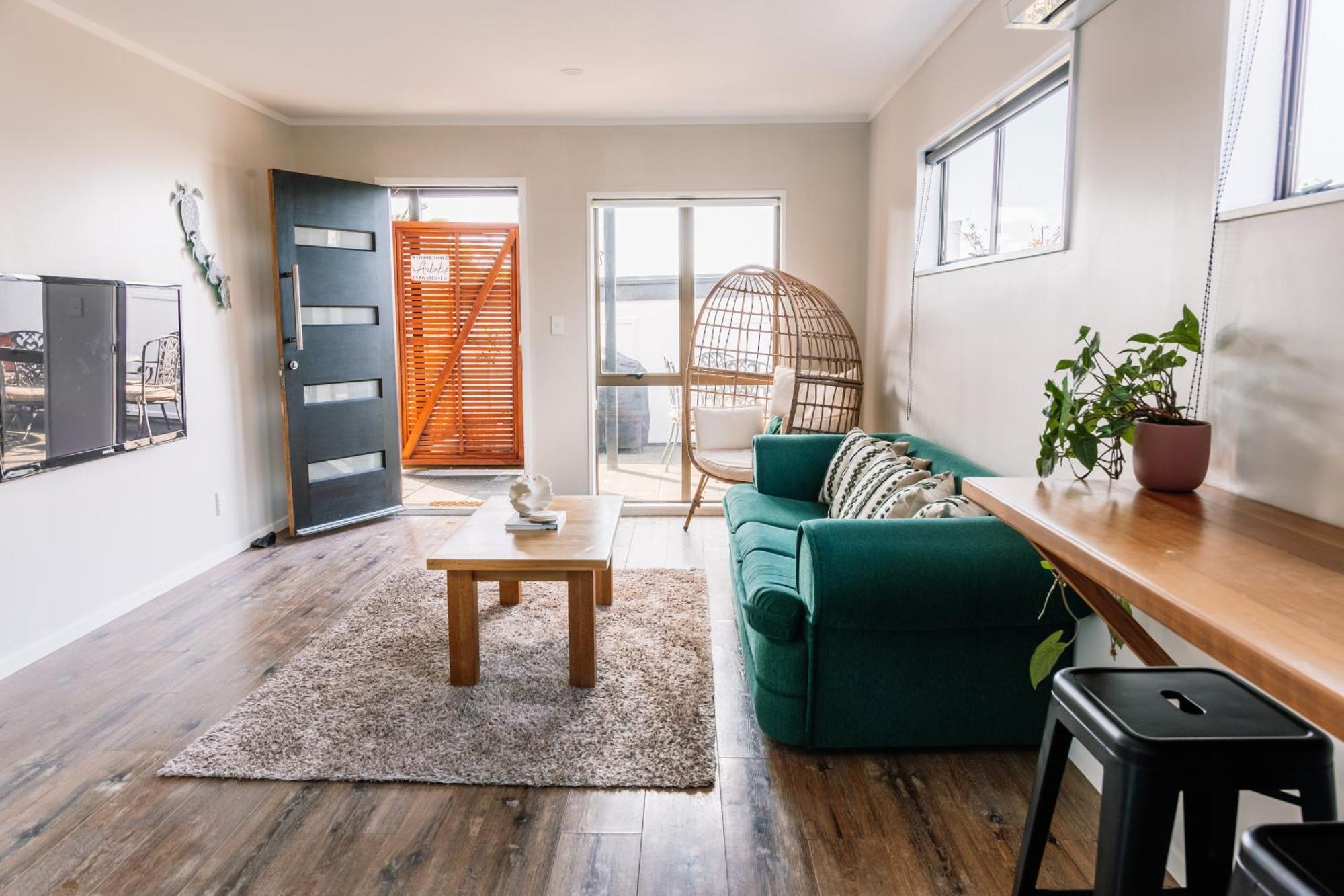 Sandbar Views Beachside Retreat - 100M From The Beach & Pets Welcome Papamoa Ngoại thất bức ảnh